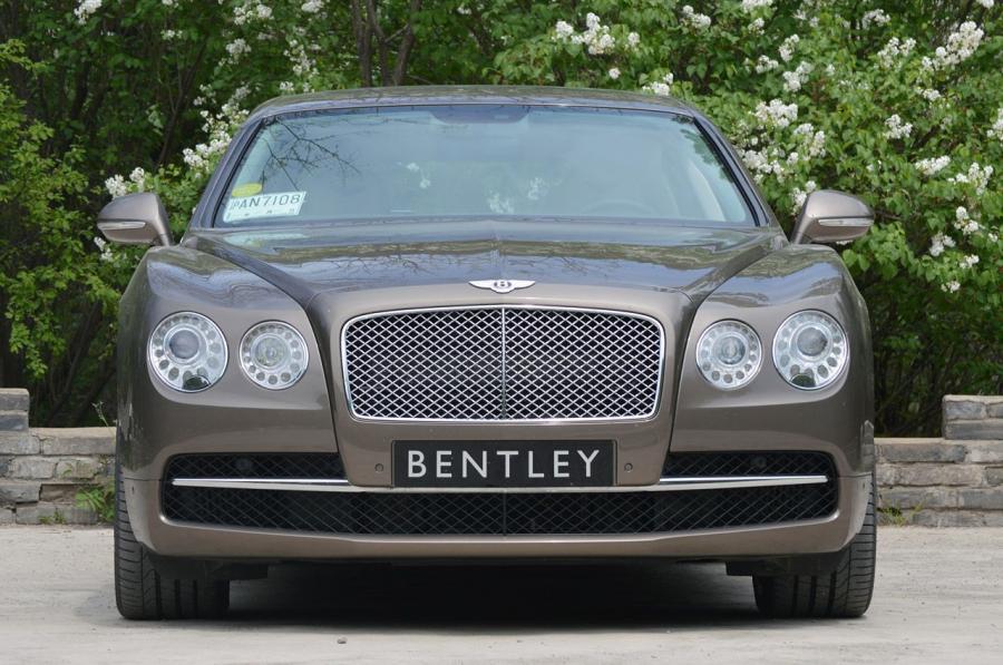  Bentley Flying Spur 2014 года  (фото 60 из 63)